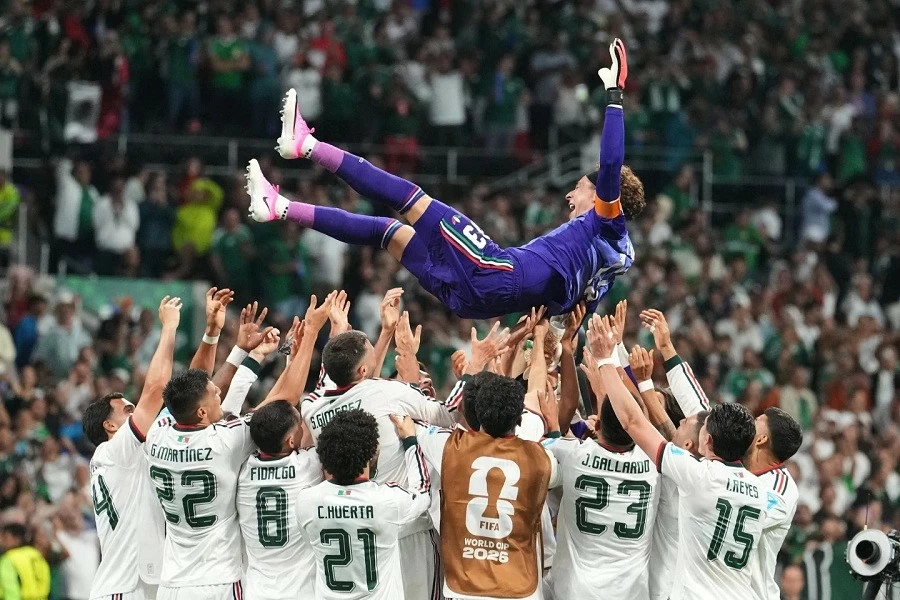 Kết quả bóng đá Bảng A World Cup 2026: Mexico 3-0 CH Czech – El Tri toàn thắng vòng bảng, Ochoa lập kỷ lục sánh ngang với Ronaldo và Messi