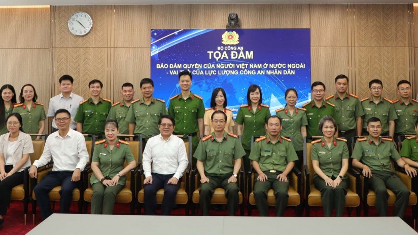 Bảo đảm quyền của công dân Việt Nam ở nước ngoài - Vai trò của lực lượng Công an nhân dân