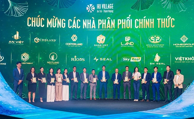 Lễ công bố các nhà phân phối chính thức dự án IKI Village.