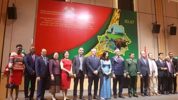 Đại sứ quán Belarus kỷ niệm 35 năm Quốc khánh tại Hà Nội