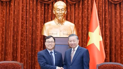 Tổng Bí thư, Chủ tịch nước Tô Lâm tiếp Đại sứ Hàn Quốc Choi Young Sam chào từ biệt