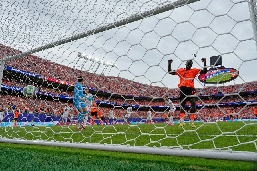 Kết quả bóng đá Bảng F World Cup 2026: Hà Lan 3-1 Tunisia - Oranje dẫn đầu bảng với mạch 15 trận bất bại, Brobbey bùng nổ với phong độ ấn tượng