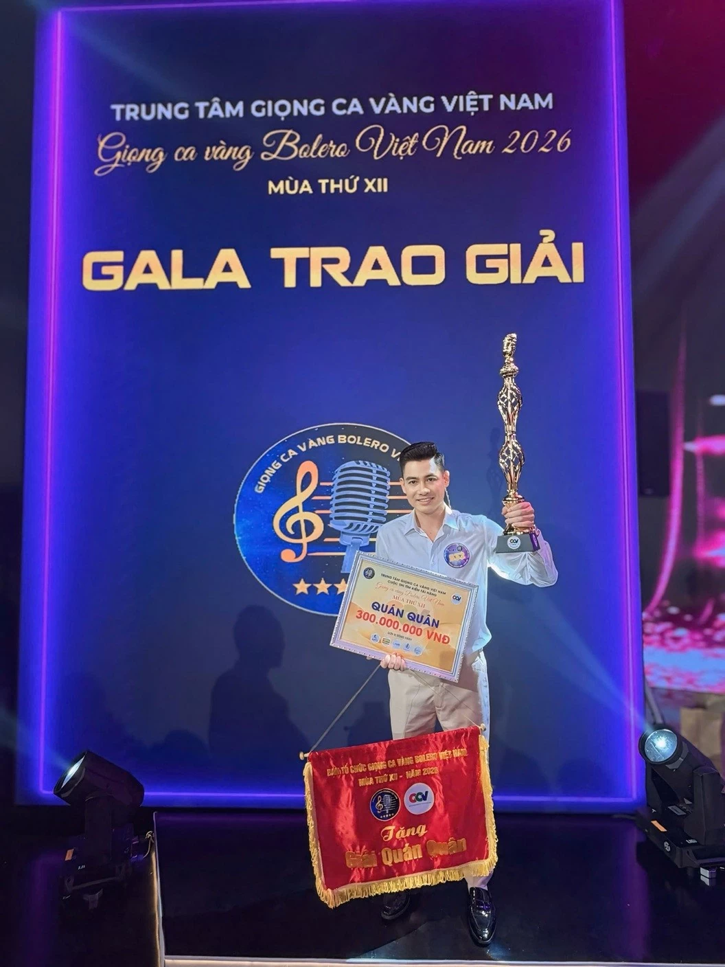 Hành trình truyền cảm hứng của Quán quân ‘Giọng ca vàng Bolero mùa thứ 12’