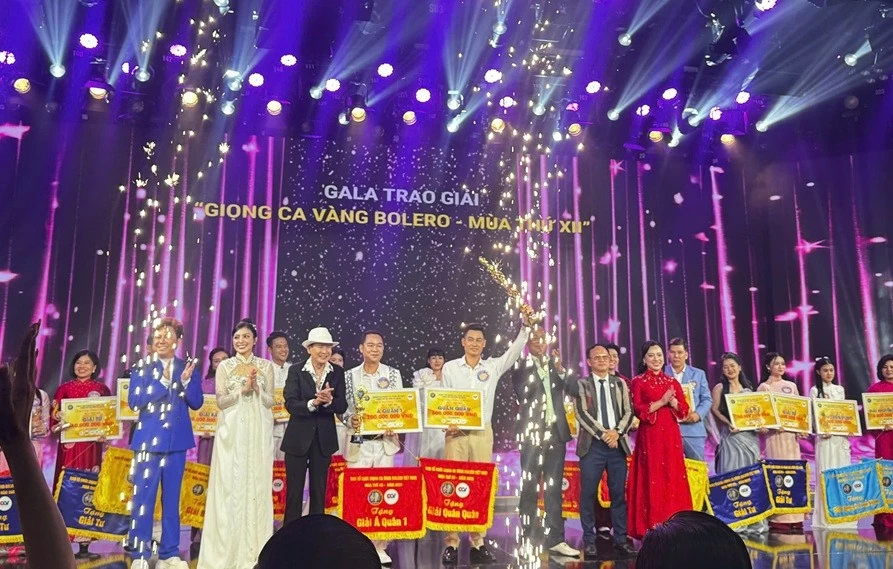 Hành trình truyền cảm hứng của Quán quân ‘Giọng ca vàng Bolero mùa thứ 12’