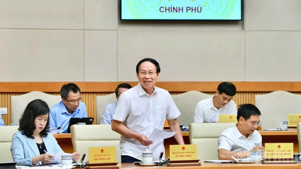Tập trung chỉ đạo, khẩn trương hoàn thiện các dự án luật, nghị quyết, bảo đảm tiến độ và chất lượng Tập trung chỉ đạo, khẩn trương hoàn thiện các dự án luật, nghị quyết, bảo đảm tiến độ và chất lượng