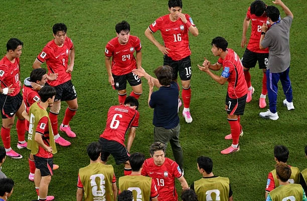 Tổng thống Hàn Quốc yêu cầu điều tra sau thất bại của đội tuyển tại World Cup