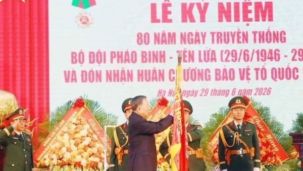 Tổng Bí thư, Chủ tịch nước: Xây dựng thế trận Pháo binh-Tên lửa trong nền quốc phòng toàn dân