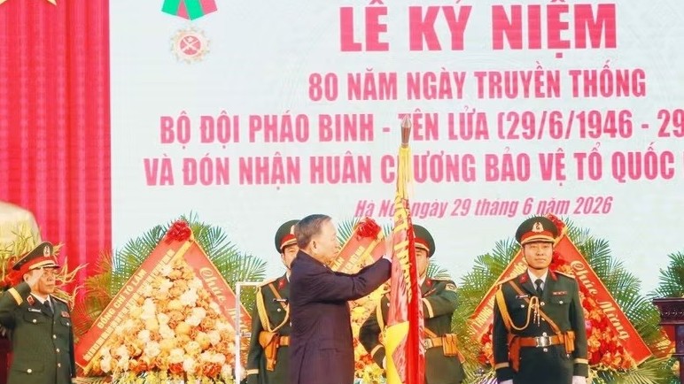 Tổng Bí thư, Chủ tịch nước: Xây dựng thế trận Pháo binh-Tên lửa trong nền quốc phòng toàn dân
