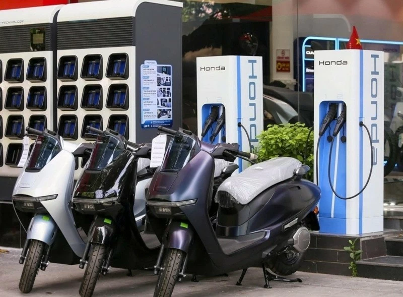 Honda trang bị cho UC3 khả năng sạc nhanh thông qua chuẩn CHAdeMO dành riêng cho xe hai bánh.