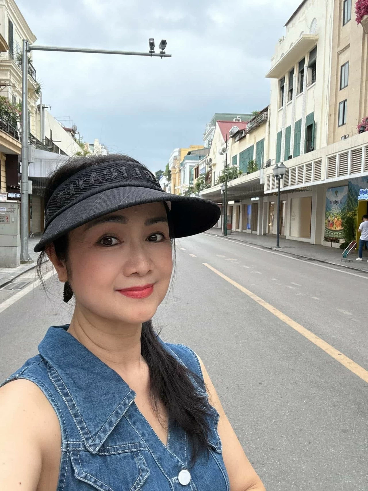 Nhan sắc trẻ trung của NSND Thu Hà Nhan sắc trẻ trung của NSND Thu Hà