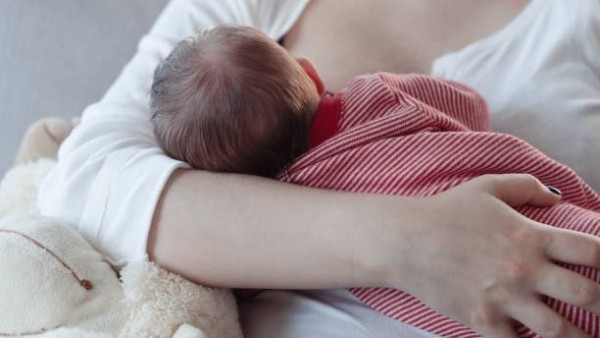 Nghiên cứu tại Na Uy phát hiện mối liên hệ giữa bú mẹ và nguy cơ ADHD ở trẻ