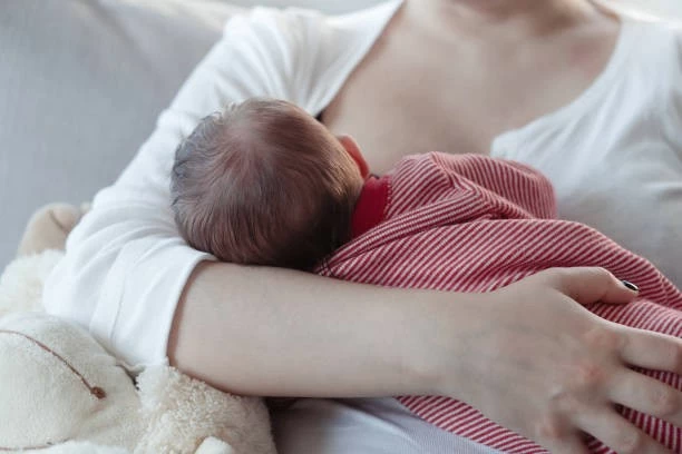 Nghiên cứu: Trẻ bú mẹ hoàn toàn trong 6 tháng đầu có nguy cơ xuất hiện triệu chứng ADHD thấp hơn. (Nguồn: Getty Images)