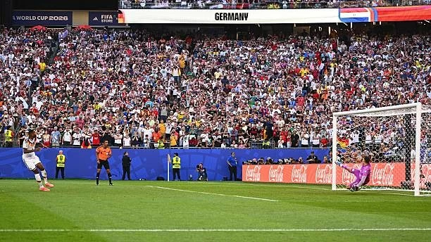 Đội tuyển Đức lần đầu tiên thất bại ở lượt sút cân não tại World Cup