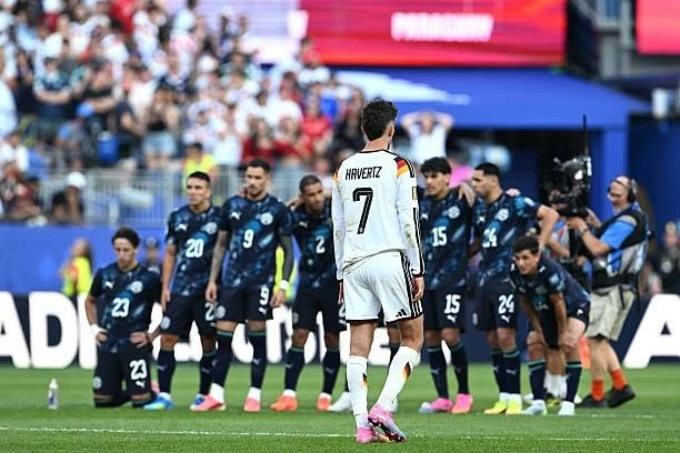 Đội tuyển Đức lần đầu tiên thất bại ở lượt sút cân não tại World Cup