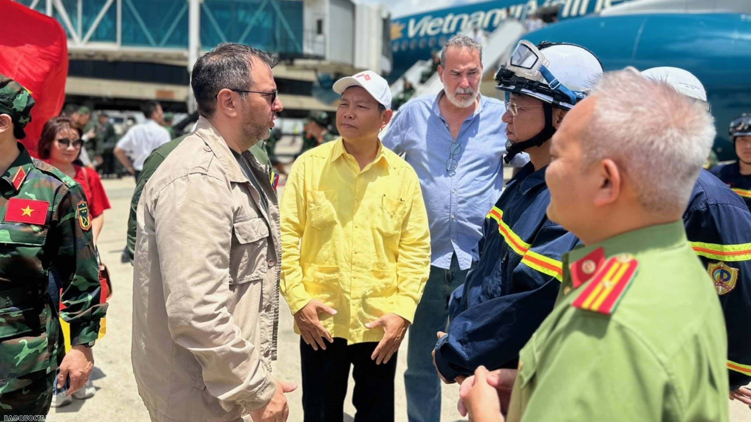 Đoàn cứu hộ Việt Nam bắt đầu sứ mệnh quốc tế ở Venezuela