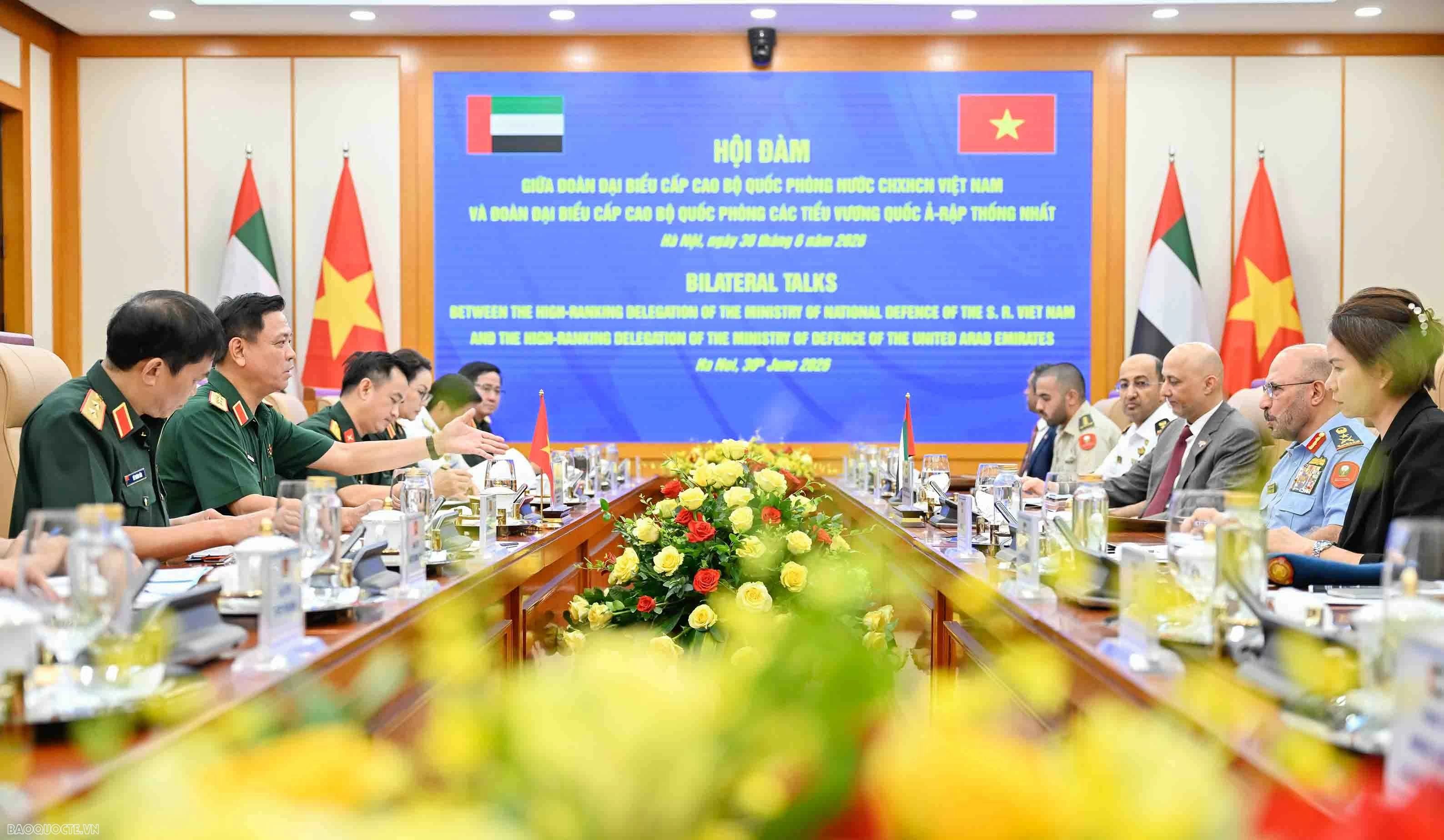 Việt NAm-UAE