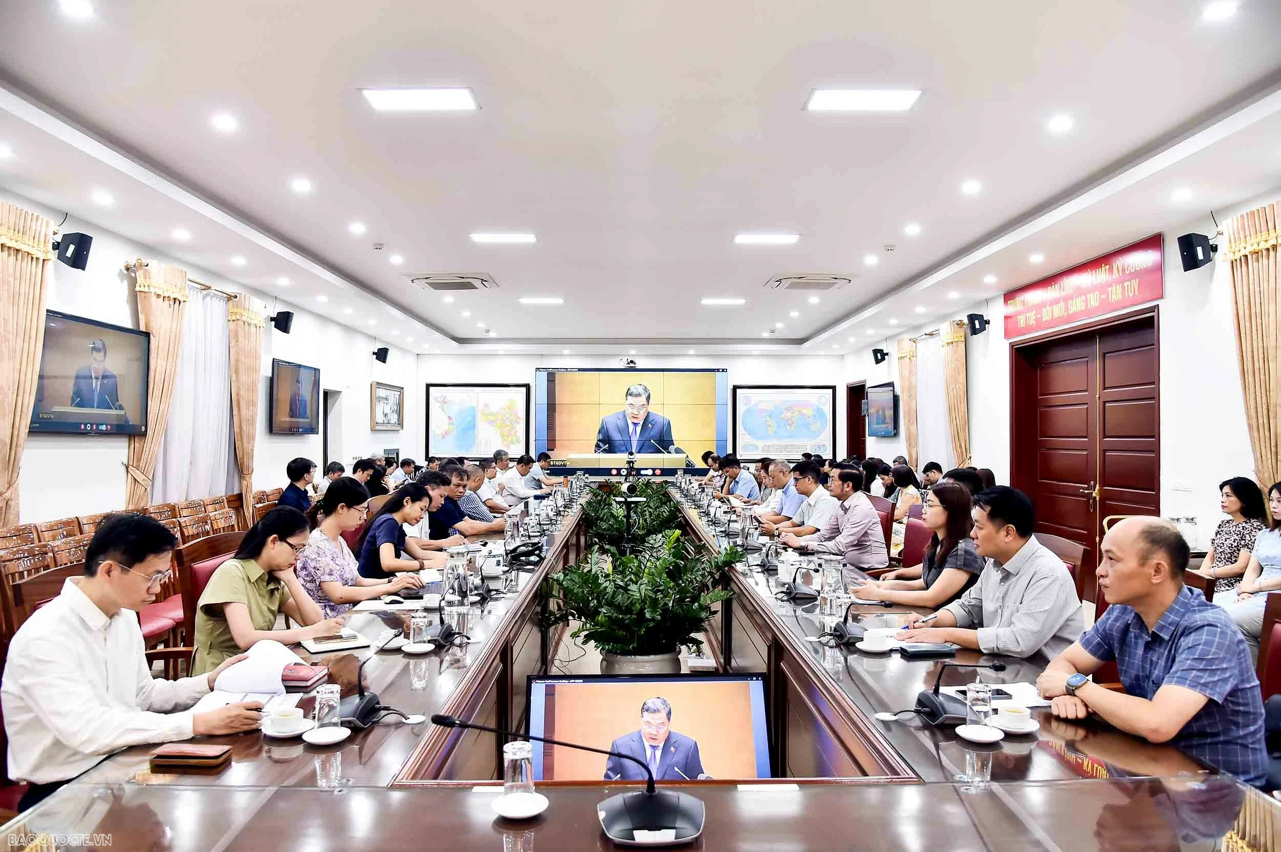 Tổng Bí thư, Chủ tịch nước Tô Lâm: Chủ động lựa chọn, dẫn dắt và sử dụng hiệu quả nguồn lực quốc tế để nâng cao nội lực, tính tự chủ của nền kinh tế