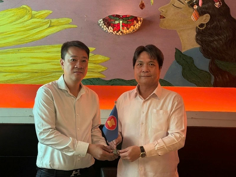 Lễ bàn giao chức Chủ tịch luân phiên Lãnh sự đoàn ASEAN tại Quảng Châu