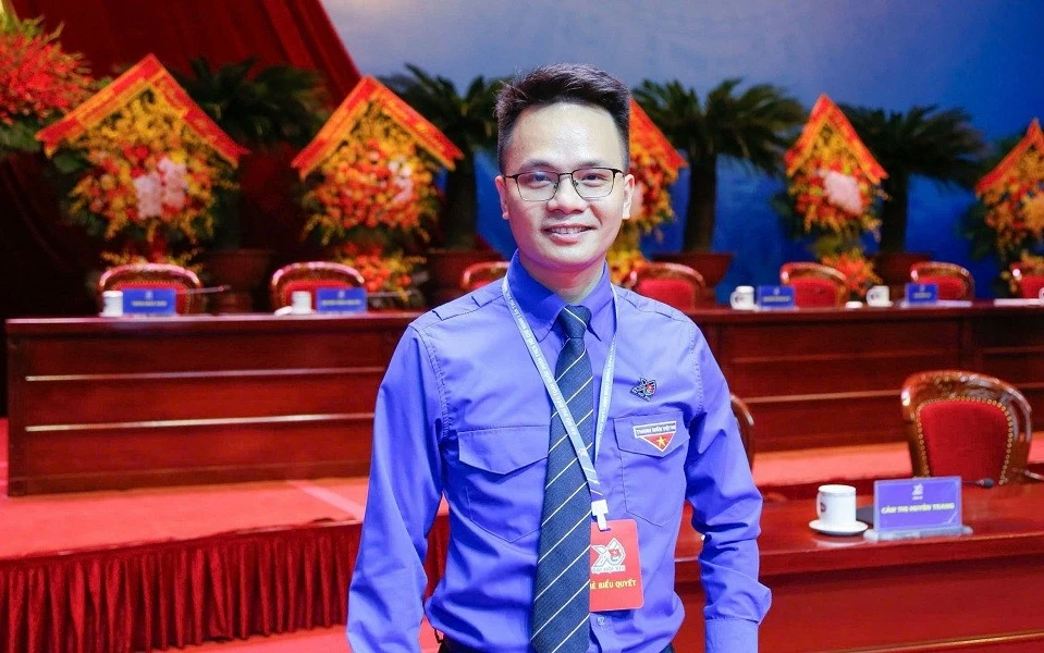 Thanh niên - Lực lượng tiên phong góp phần kiến tạo tương lai đất nước bằng trí tuệ, nhân cách và bản lĩnh Việt Nam Thanh niên - Lực lượng tiên phong góp phần kiến tạo tương lai đất nước bằng trí tuệ, nhân cách và bản lĩnh Việt Nam