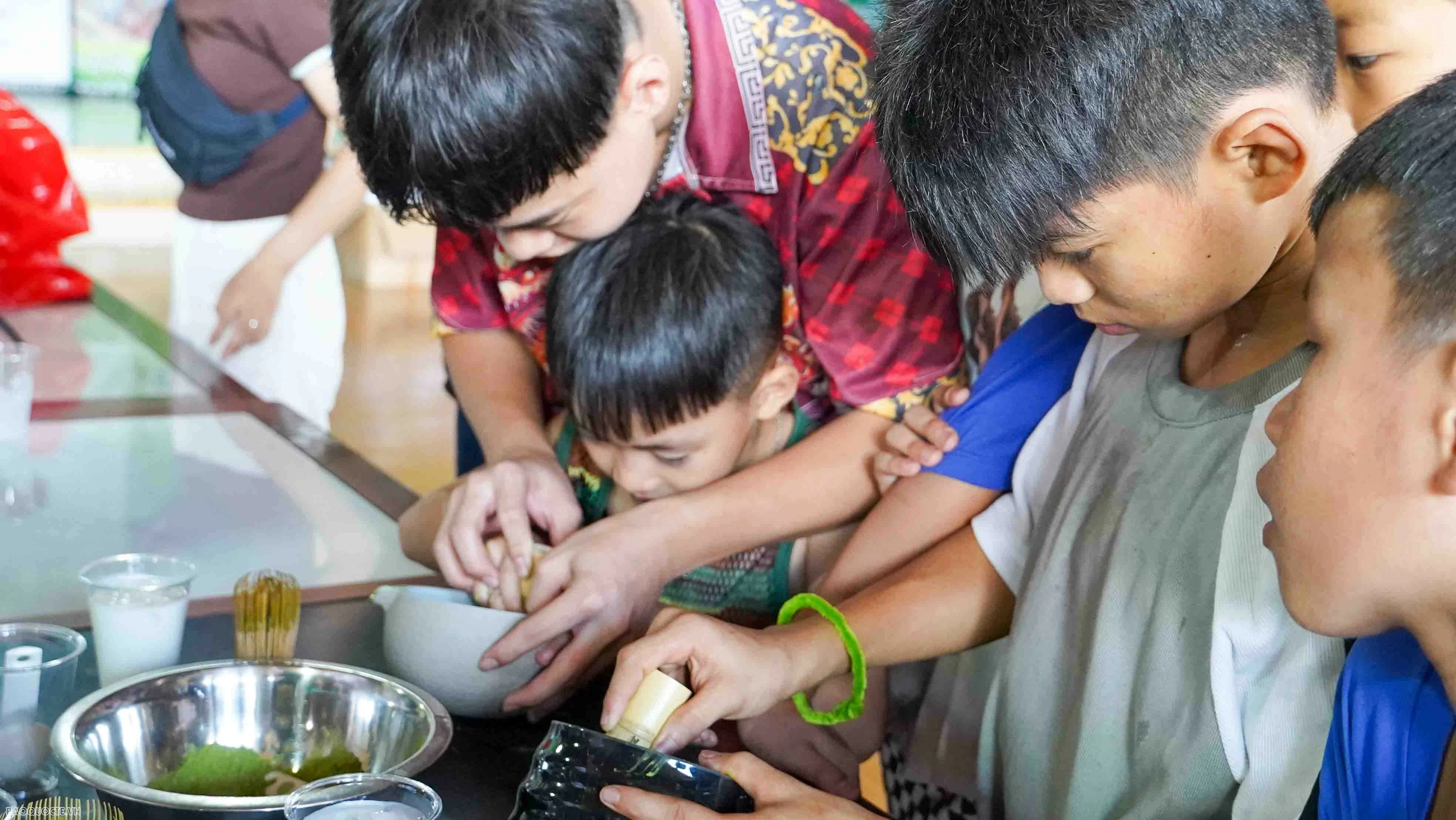 Làng Tre đón những người bạn đến từ Nhật Bản