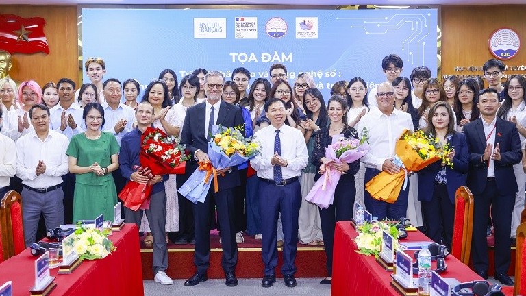 Chuyên gia Pháp chia sẻ kinh nghiệm ứng dụng AI có đạo đức và trách nhiệm