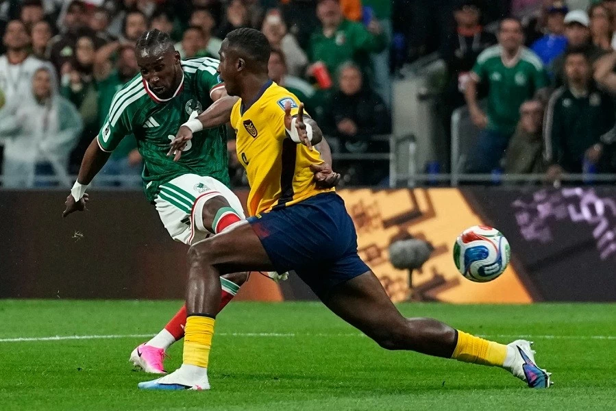 Kết quả bóng đá Vòng 1/32 World Cup: Mexico 2-0 Ecuador: Mexico phá dớp 40 năm ở World Cup, hẹn đại chiến Anh tại vòng 1/16 Kết quả bóng đá Vòng 1/32 World Cup: Mexico 2-0 Ecuador: Mexico phá dớp 40 năm ở World Cup, hẹn đại chiến Anh tại vòng 1/16