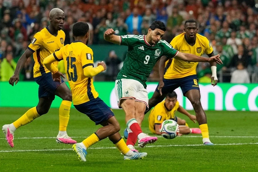 Kết quả bóng đá Vòng 1/32 World Cup: Mexico 2-0 Ecuador: Mexico phá dớp 40 năm ở World Cup, hẹn đại chiến Anh tại vòng 1/16