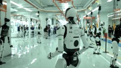 Thị trường cho thuê robot hình người của Trung Quốc phơi bày những giới hạn nào?