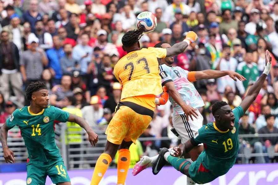 Kết quả bóng đá Vòng 1/32 World Cup 2026: Bỉ 3-2 Senegal: Ngược dòng không tưởng ở phút 125, Tielemans đưa Bỉ vào lịch sử với chiến thắng nghẹt thở Kết quả bóng đá Vòng 1/32 World Cup 2026: Bỉ 3-2 Senegal: Ngược dòng không tưởng ở phút 125, Tielemans đưa Bỉ vào lịch sử với chiến thắng nghẹt thở