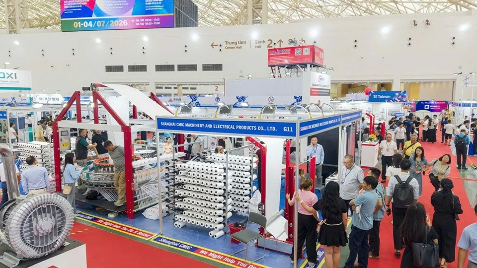 Hơn 400 doanh nghiệp và thương hiệu từ 11 quốc gia, vùng lãnh thổ dự chuỗi Triển lãm quốc tế tại Hà Nội