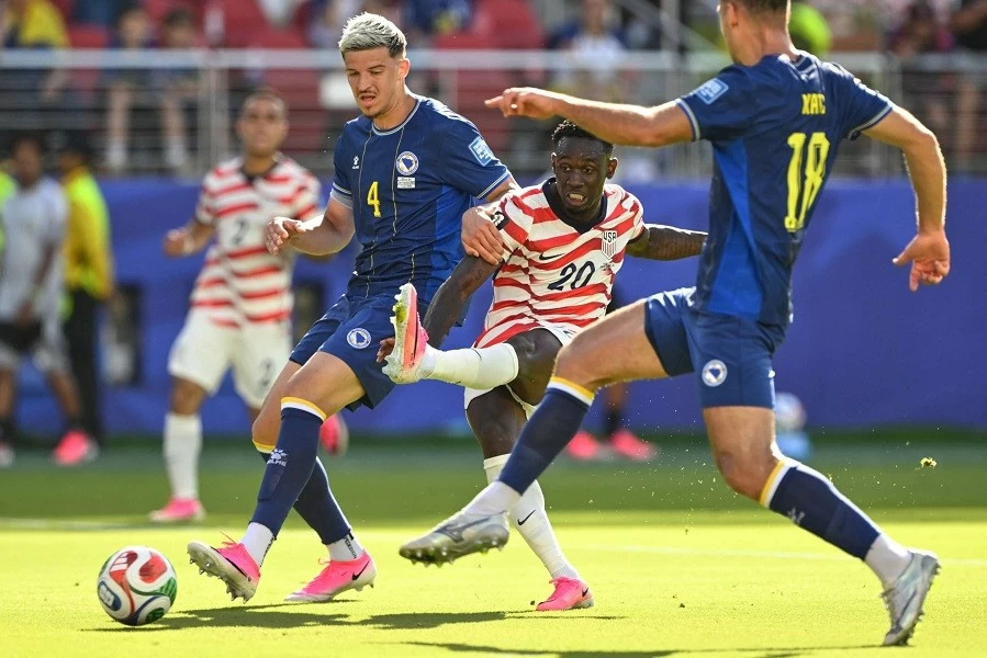 Kết quả bóng đá World Cup 2026: Mỹ 2-0 Bosnia & Herzegovina: Balogun ghi bàn rồi nhận thẻ đỏ, chủ nhà Mỹ hẹn tái đấu với Bỉ sau 12 năm Kết quả bóng đá World Cup 2026: Mỹ 2-0 Bosnia & Herzegovina: Balogun ghi bàn rồi nhận thẻ đỏ, chủ nhà Mỹ hẹn tái đấu với Bỉ sau 12 năm