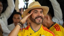 Điện mừng Tổng thống Colombia
