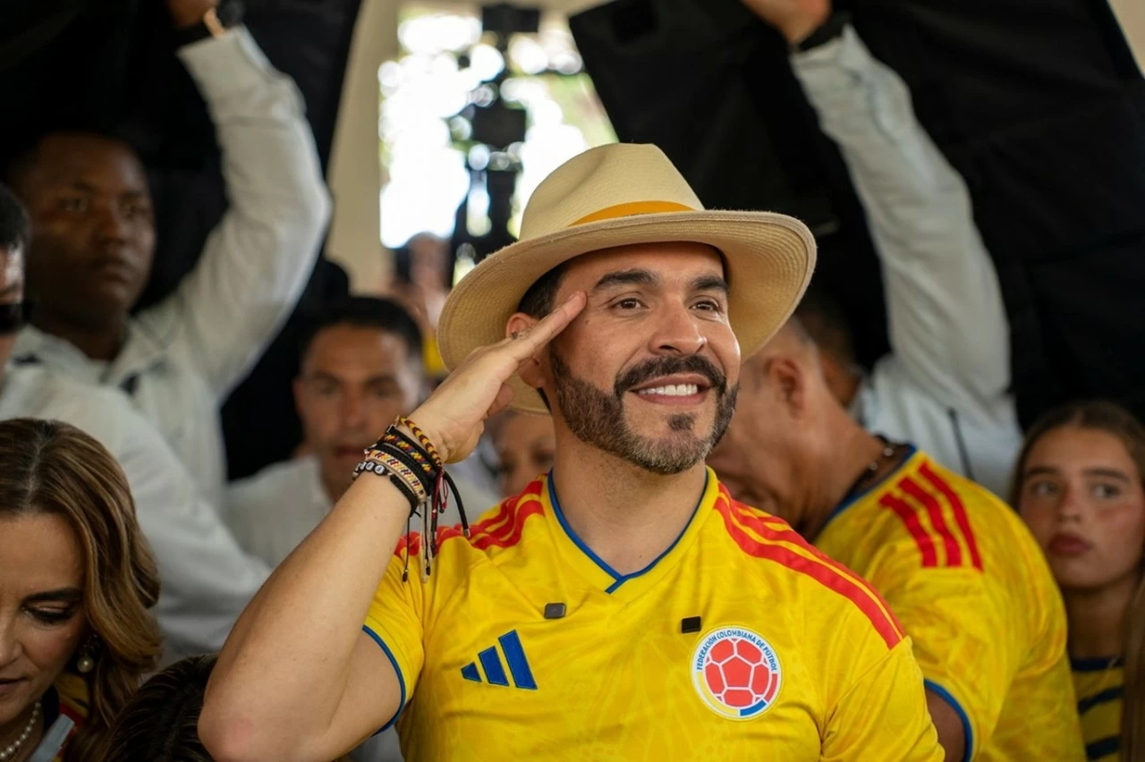Điện mừng Tổng thống Colombia