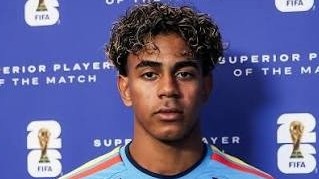 Phá vỡ kỷ lục của Mbappe, Lamine Yamal nhận danh hiệu cao quý