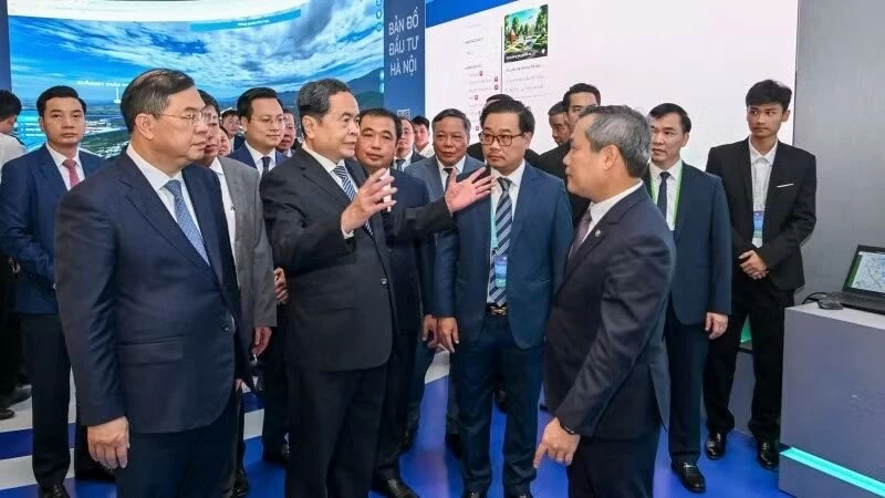 Giữ cốt cách người Hà Nội trong tầm nhìn trăm năm (Kỳ cuối): Xây dựng người Hà Nội thanh lịch thời đại mới