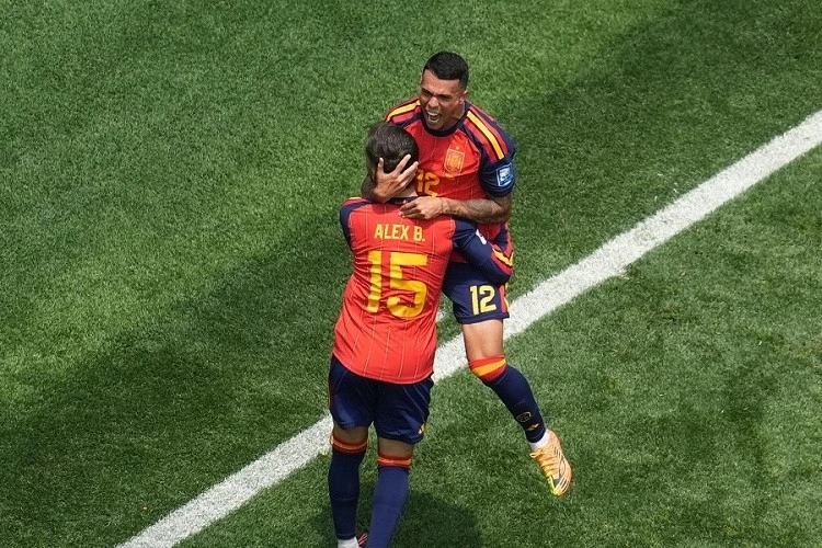 Kết quả bóng đá World Cup 2026: Tây Ban Nha 3-0 Áo: Oyarzabal lập cú đúp, La Roja thị uy sức mạnh bằng trận đấu hoàn hảo Kết quả bóng đá World Cup 2026: Tây Ban Nha 3-0 Áo: Oyarzabal lập cú đúp, La Roja thị uy sức mạnh bằng trận đấu hoàn hảo