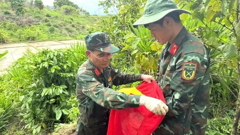 Đắk Lắk: Xã Krông Bông quy tập được 2 hài cốt liệt sĩ tại khu vực núi Đá Đen, dưới chân dãy núi Chư Yang Sin
