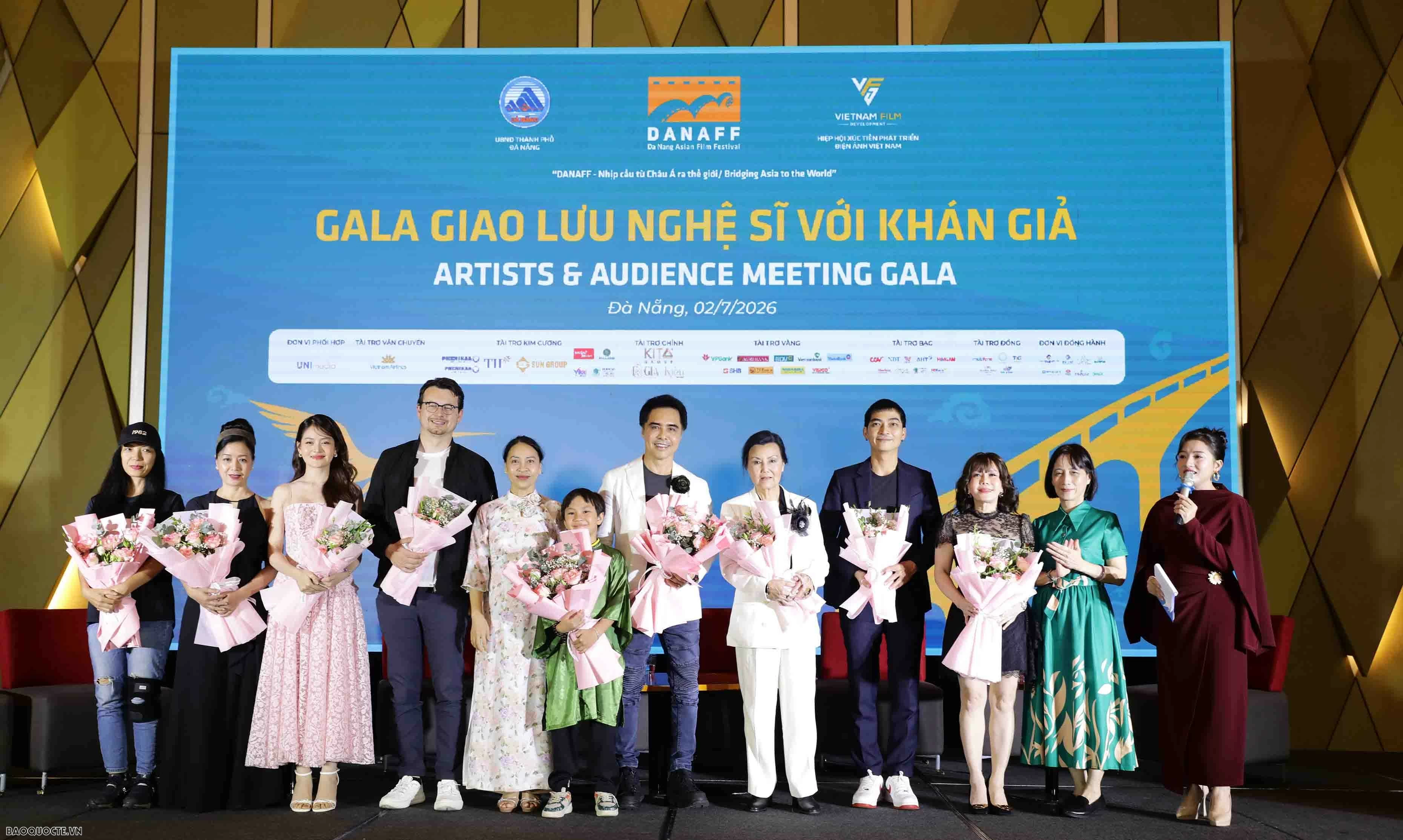 Đập cánh giữa không trung: Sau 12 năm mới thực sự biết thế nào là yêu bộ phim mình làm ra