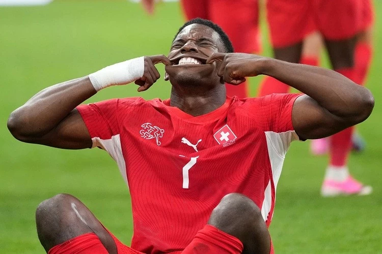 Kết quả bóng đá World Cup 2026: Thụy Sỹ 2-0 Algeria: Embolo và Ndoye tỏa sáng, Thụy Sỹ có 4 lần liên tiếp vào Vòng 16 đội World Cup