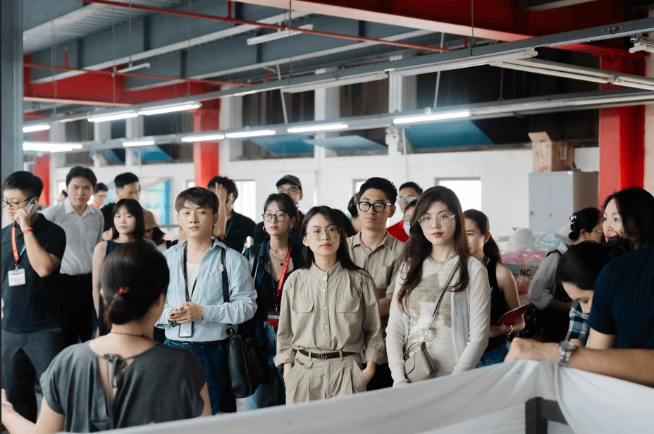 Sinh viên BUV thường xuyên được tham quan, học tập và tiếp xúc với môi trường làm việc chuyên nghiệp tại các cơ quan, đơn vị và doanh nghiệp lớn. (Nguồn: BUV)