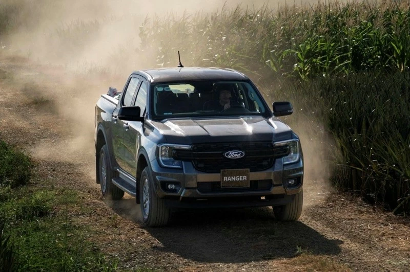 Tất cả các phiên bản Ford Ranger 2026 hiện đều sử dụng hộp số tự động 10 cấp.