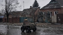 Nga tuyên bố kiểm soát thành phố chiến lược ở Donbass