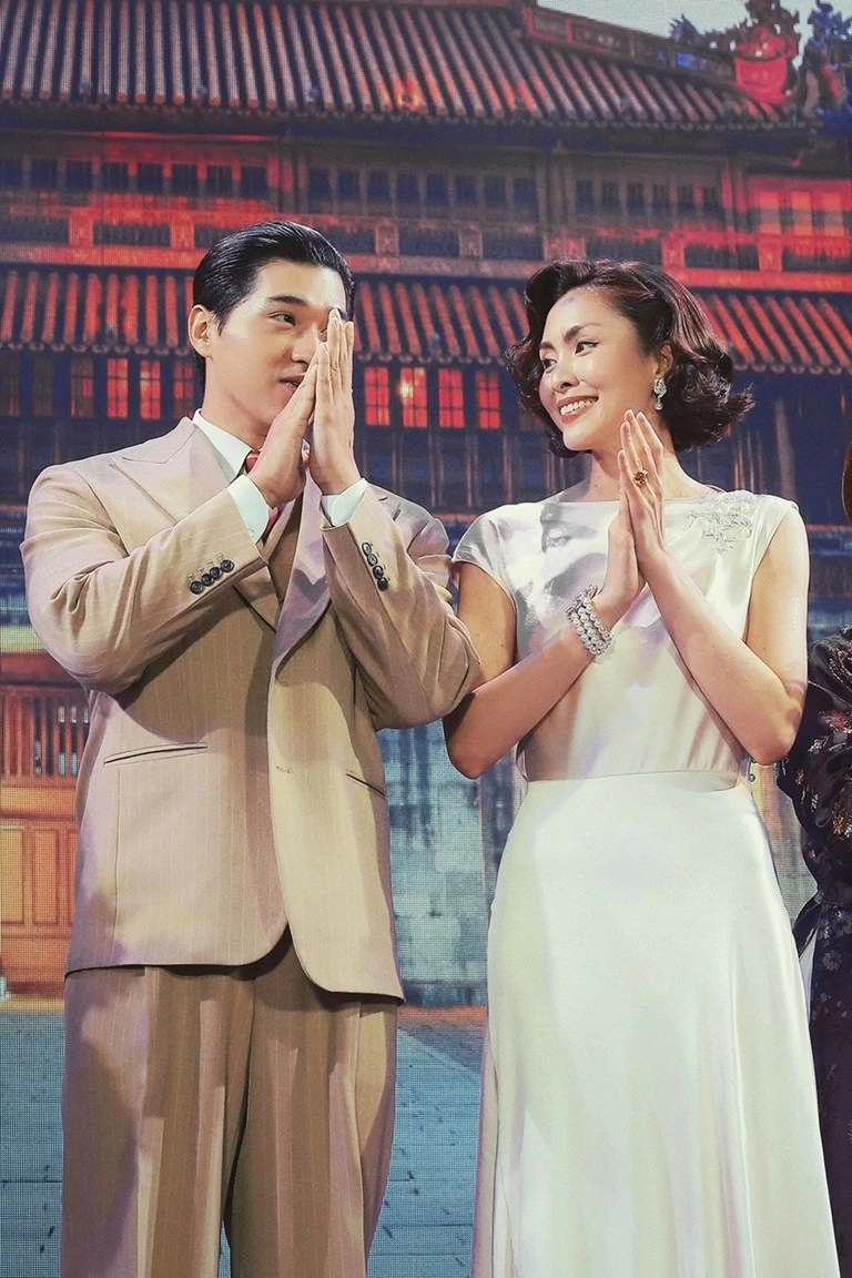 Nhà thiết kế Đỗ Mạnh Cường và một tháng chuẩn bị đầm ra mắt phim mới cho Tăng Thanh Hà