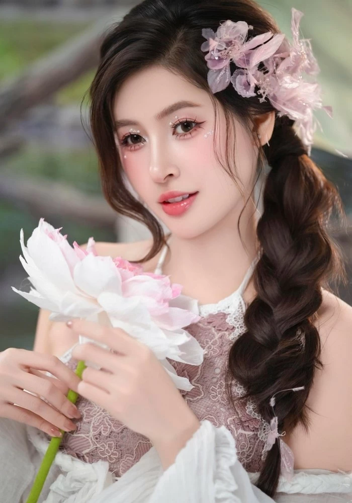 Nhan sắc của đại diện Việt Nam dự thi Miss Earth 2026
