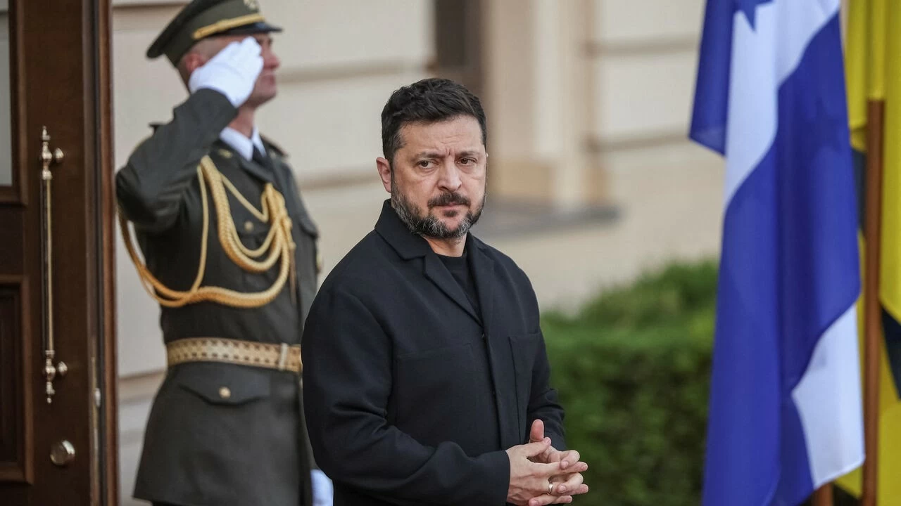 Tổng thống Ukraine Volodymyr Zelensky cho biết đã có cuộc điện đàm với Tổng thống Mỹ Donald Trump, trong đó hai bên trao đổi về tình hình chiến sự và nhất trí tiếp tục gặp tại Hội nghị thượng đỉnh NATO. (Nguồn: AI-Monitor)