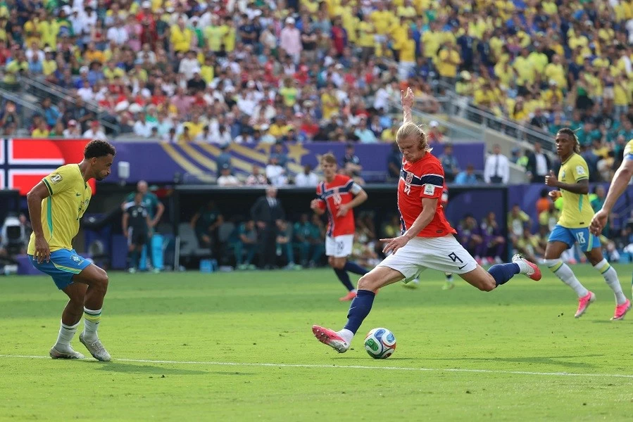 Kết quả bóng đá World Cup 2026: Brazil 1-2 Na Uy: Haaland lập cú đúp nhấn chìm Selecao, Na Uy lần đầu tiên vào tứ kết World Cup Kết quả bóng đá World Cup 2026: Brazil 1-2 Na Uy: Haaland lập cú đúp nhấn chìm Selecao, Na Uy lần đầu tiên vào tứ kết World Cup