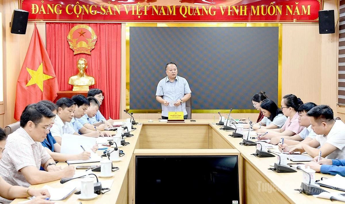 Thi tốt nghiệp tại Tuyên Quang: Thi hành lệnh giữ người trong trường hợp khẩn cấp đối với 1 giáo viên