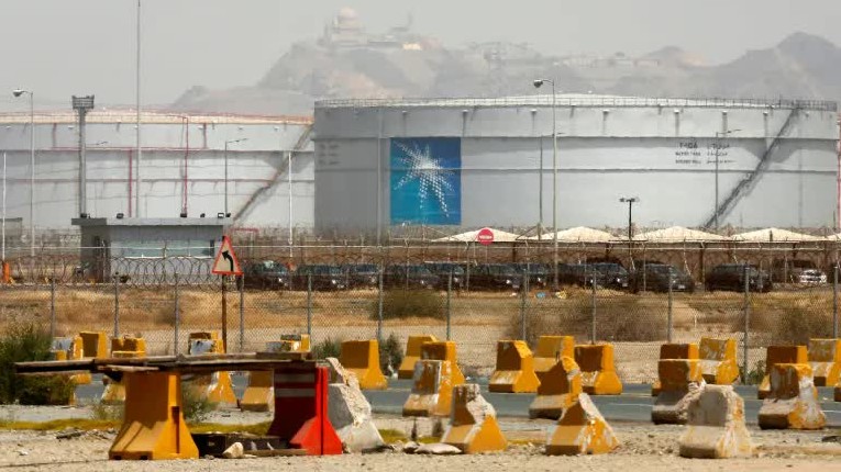 OPEC+ mạnh tay bơm thêm dầu ra thị trường, giá năng lượng đứng trước bước ngoặt mới