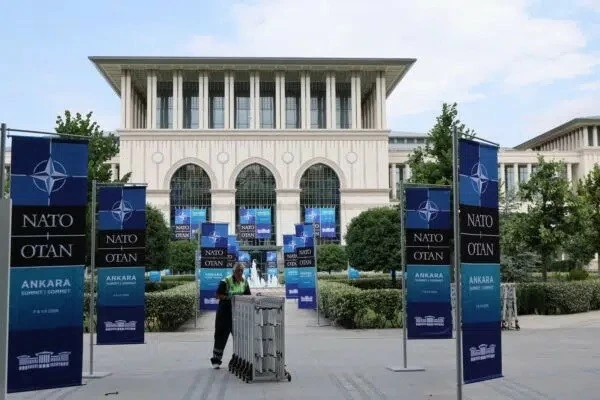 Mỹ và NATO Mỹ và NATO