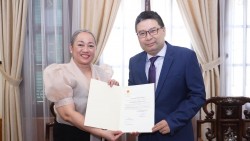 Trao Giấy Chấp nhận lãnh sự cho Tổng Lãnh sự Philippines tại TP. Hồ Chí Minh